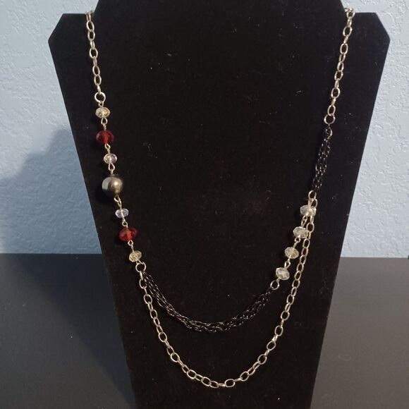Silver-Toned and Black Chain with Clear, Red, and Faux Gray Pearl Beads, 30" - Picture 1 of 2